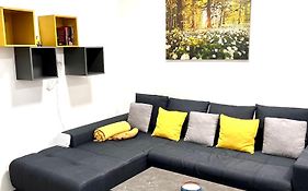 The Barts Apartments - Self Check-In